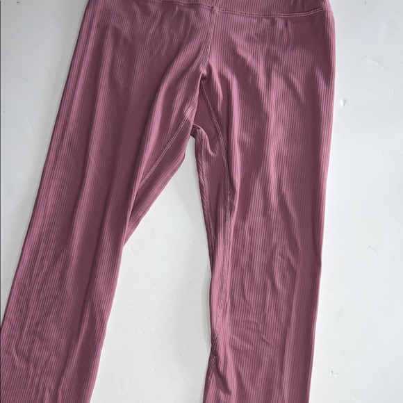 lululemon athletica Dusty Rose High-Waisted Leggings - Picture 7 of 8